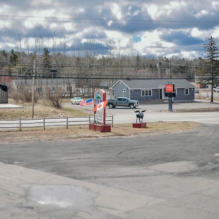 Briarwood Motor Inn リンカーン エクステリア 写真