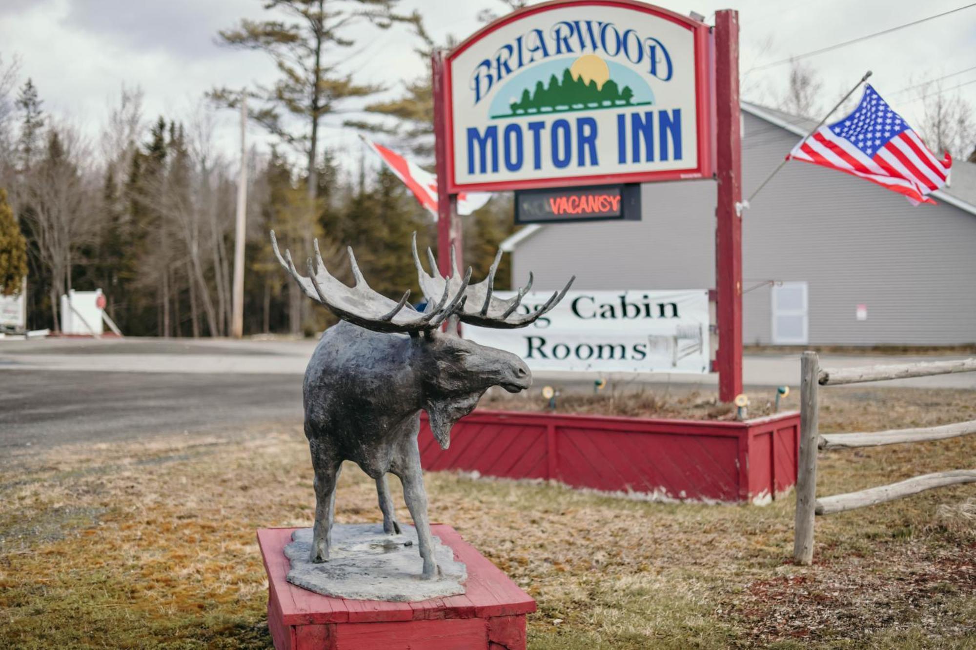 Briarwood Motor Inn リンカーン エクステリア 写真